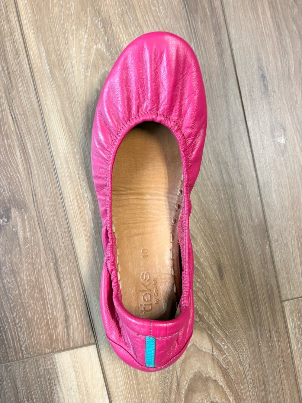 Tieks Hot Pink Leather Ballet Flat left shoe only. Excellent condition.
